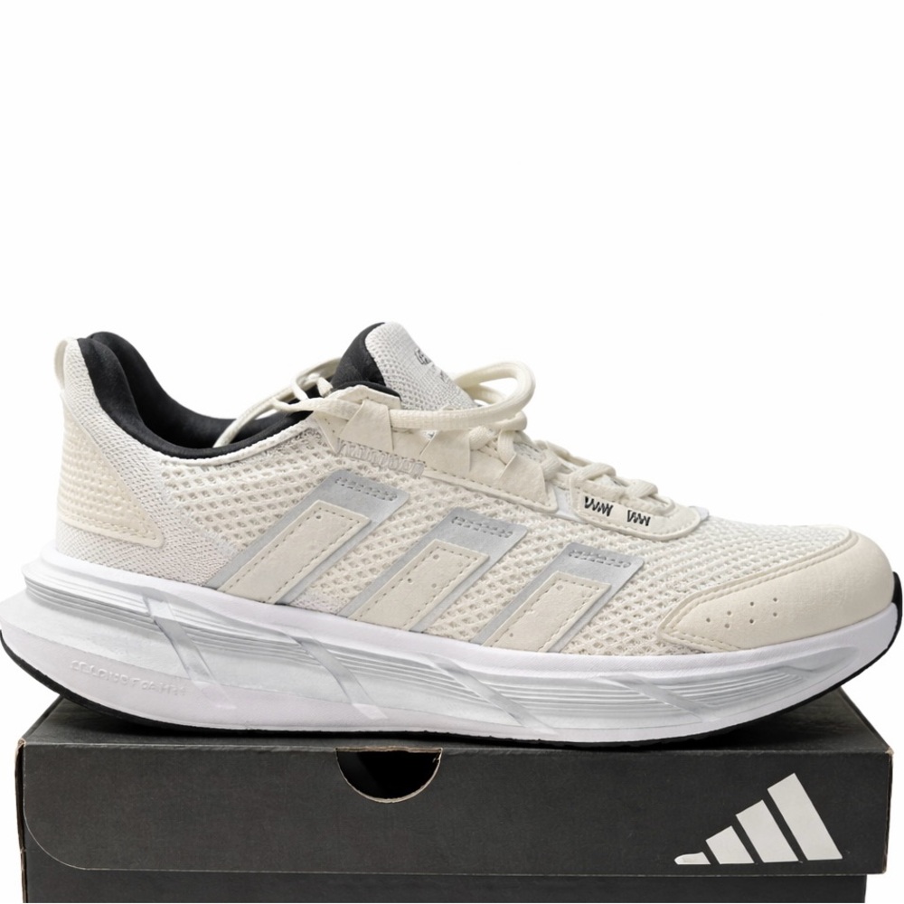 Adidas Womens Astrastar Size 6